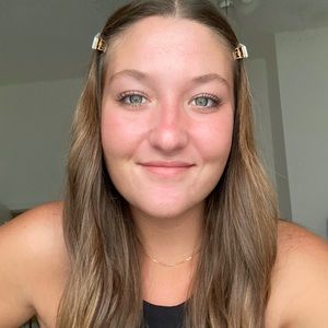 Meet your Posher, Alison